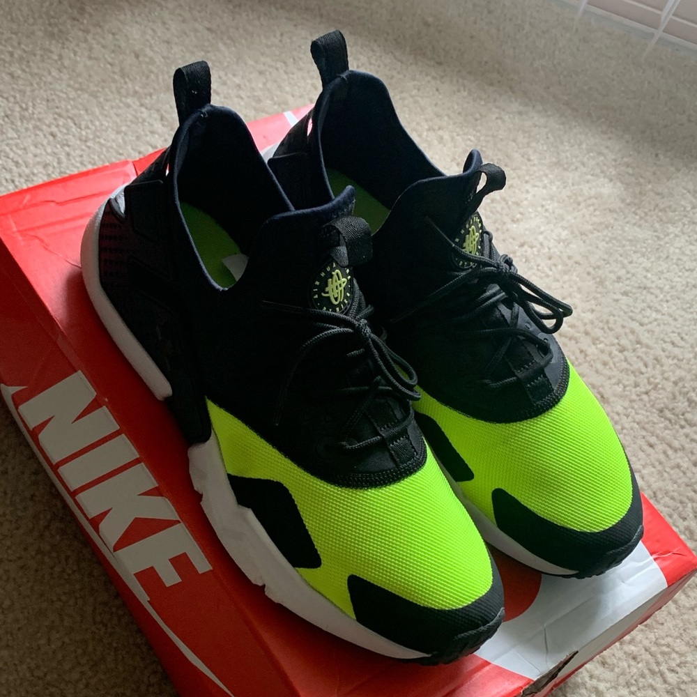Nike Air Huarache Drift
